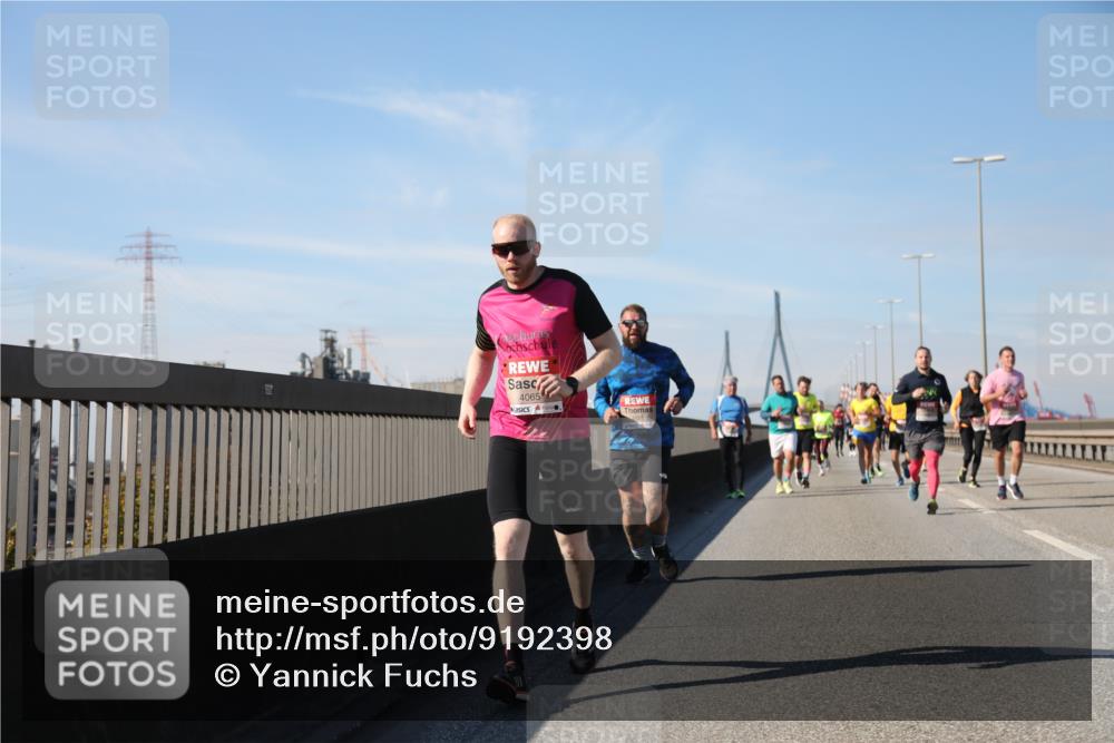 03.10.2025 - Köhlbrandbrückenlauf Yannick Fuchs http://msf.ph/oto/9192398 03.10.2025 11:53:45 Position 3 4065 meine-sportfotos.de