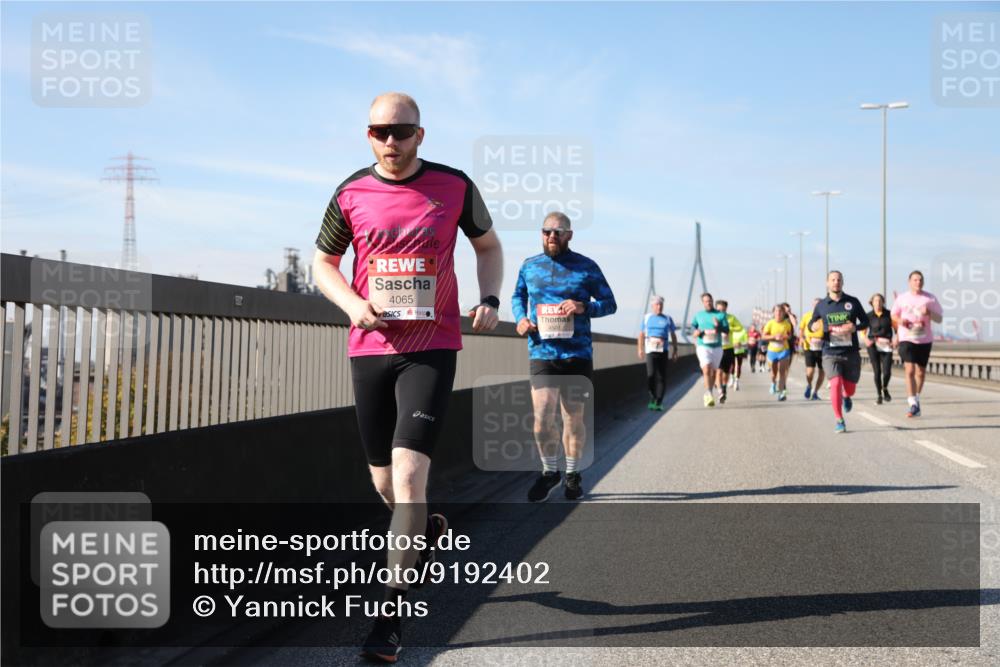 03.10.2025 - Köhlbrandbrückenlauf Yannick Fuchs http://msf.ph/oto/9192402 03.10.2025 11:53:45 Position 3 4065, 4501 meine-sportfotos.de