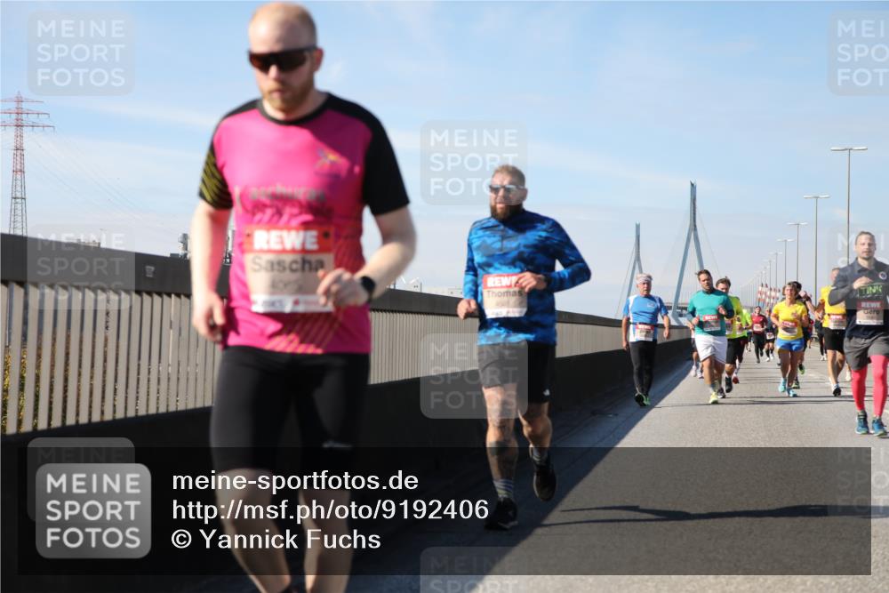 03.10.2025 - Köhlbrandbrückenlauf Yannick Fuchs http://msf.ph/oto/9192406 03.10.2025 11:53:45 Position 3 4501 meine-sportfotos.de