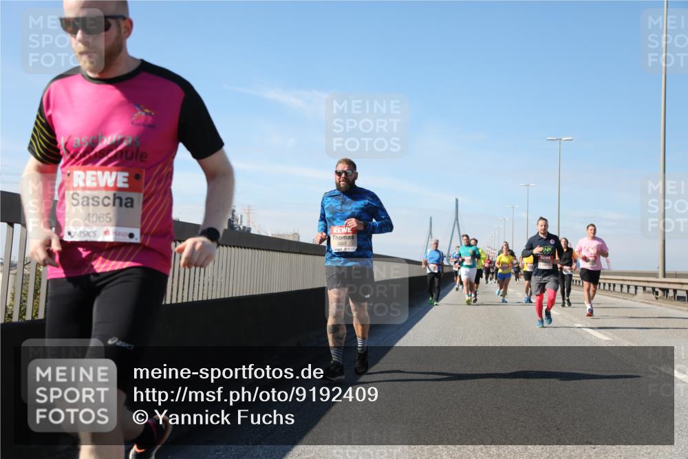 03.10.2025 - Köhlbrandbrückenlauf Yannick Fuchs http://msf.ph/oto/9192409 03.10.2025 11:53:46 Position 3 4065, 4501 meine-sportfotos.de