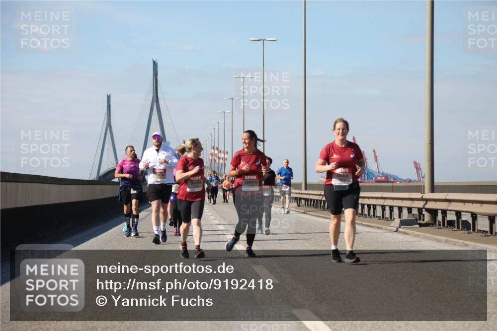 03.10.2025 - Köhlbrandbrückenlauf Yannick Fuchs http://msf.ph/oto/9192418 03.10.2025 12:14:01 Position 3  meine-sportfotos.de