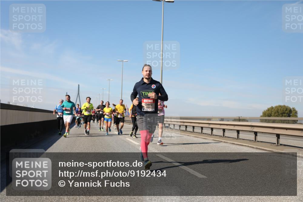 03.10.2025 - Köhlbrandbrückenlauf Yannick Fuchs http://msf.ph/oto/9192434 03.10.2025 11:53:48 Position 3 5689 meine-sportfotos.de