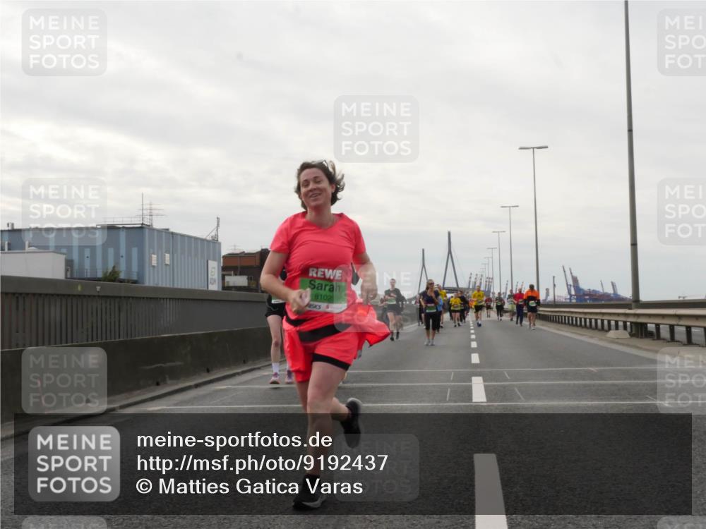 03.10.2025 - Köhlbrandbrückenlauf Matties Gatica Varas http://msf.ph/oto/9192437 03.10.2025 16:10:29 Position 3 8102 meine-sportfotos.de