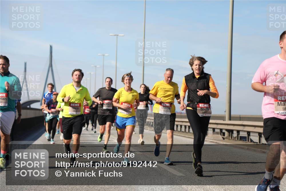 03.10.2025 - Köhlbrandbrückenlauf Yannick Fuchs http://msf.ph/oto/9192442 03.10.2025 11:53:49 Position 3 02, 5903, 5673, 5062, 58 meine-sportfotos.de