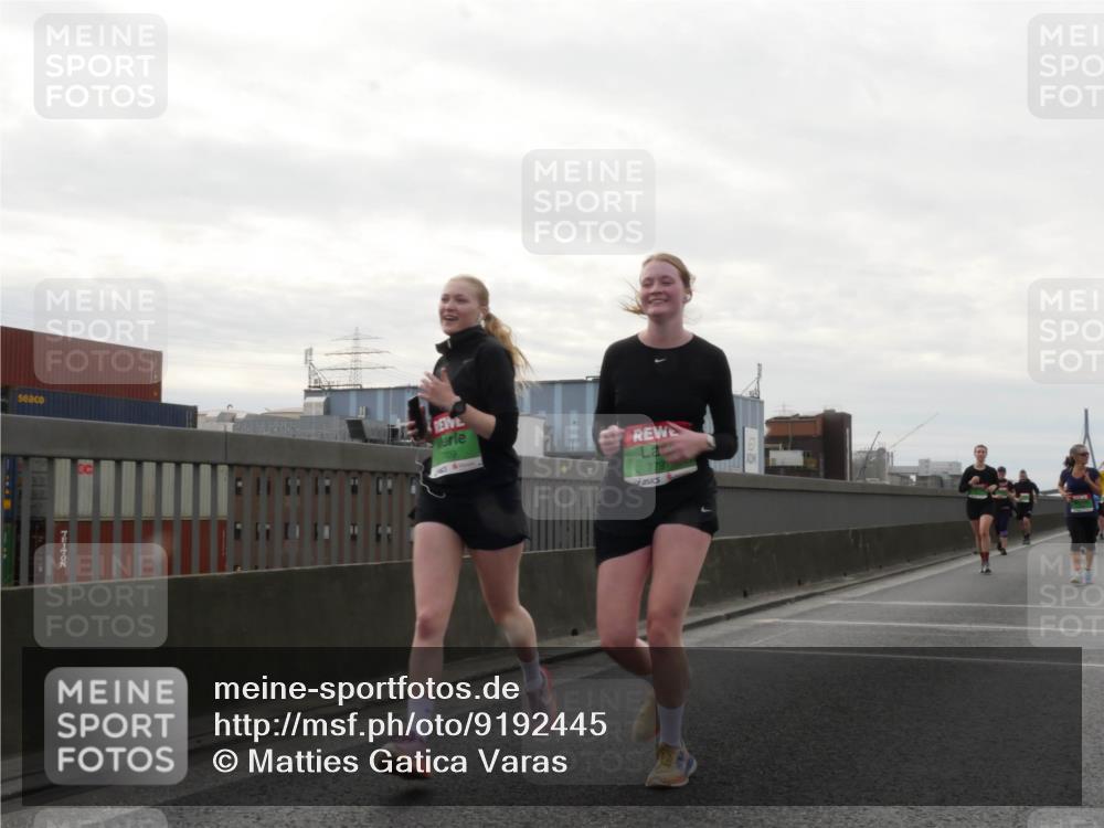 03.10.2025 - Köhlbrandbrückenlauf Matties Gatica Varas http://msf.ph/oto/9192445 03.10.2025 16:10:31 Position 3 779 meine-sportfotos.de