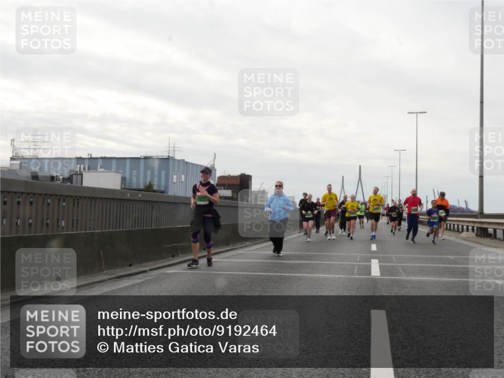 03.10.2025 - Köhlbrandbrückenlauf Matties Gatica Varas http://msf.ph/oto/9192464 03.10.2025 16:10:38 Position 3  meine-sportfotos.de