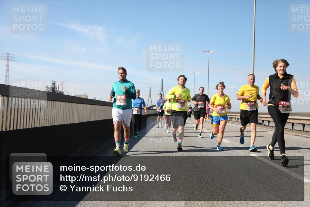 03.10.2025 - Köhlbrandbrückenlauf Yannick Fuchs http://msf.ph/oto/9192466 03.10.2025 11:53:50 Position 3  meine-sportfotos.de