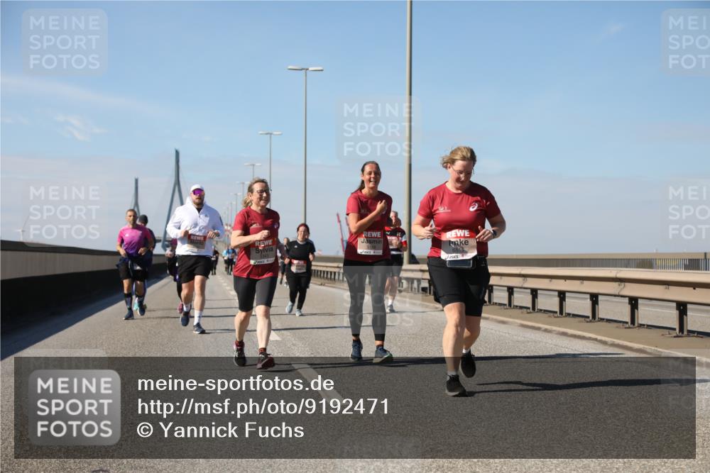03.10.2025 - Köhlbrandbrückenlauf Yannick Fuchs http://msf.ph/oto/9192471 03.10.2025 12:14:04 Position 3 6515 meine-sportfotos.de