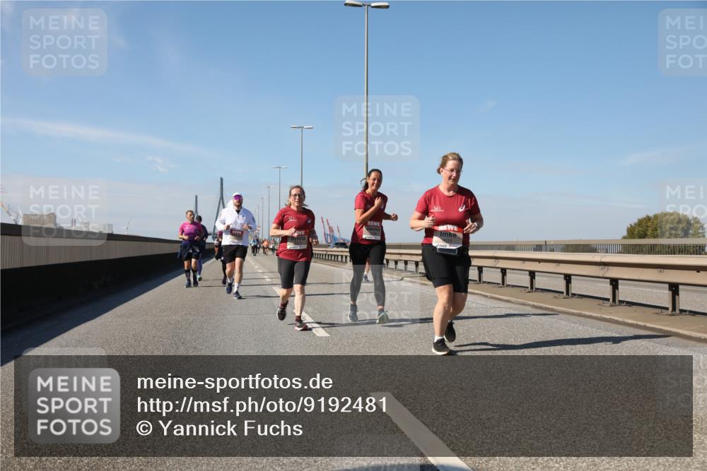 03.10.2025 - Köhlbrandbrückenlauf Yannick Fuchs http://msf.ph/oto/9192481 03.10.2025 12:14:05 Position 3  meine-sportfotos.de