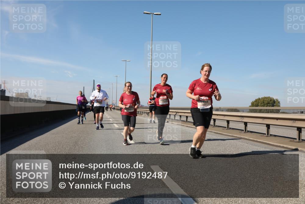 03.10.2025 - Köhlbrandbrückenlauf Yannick Fuchs http://msf.ph/oto/9192487 03.10.2025 12:14:05 Position 3 6515 meine-sportfotos.de