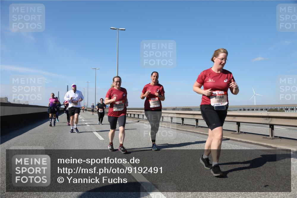 03.10.2025 - Köhlbrandbrückenlauf Yannick Fuchs http://msf.ph/oto/9192491 03.10.2025 12:14:06 Position 3 6515 meine-sportfotos.de