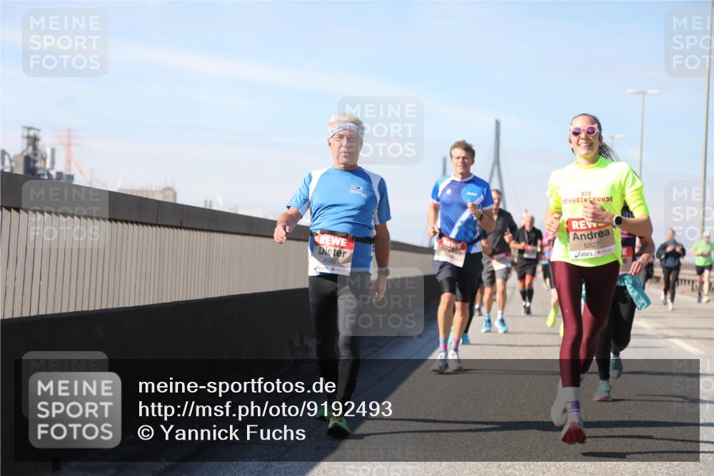 03.10.2025 - Köhlbrandbrückenlauf Yannick Fuchs http://msf.ph/oto/9192493 03.10.2025 11:53:52 Position 3 4595, 5927 meine-sportfotos.de