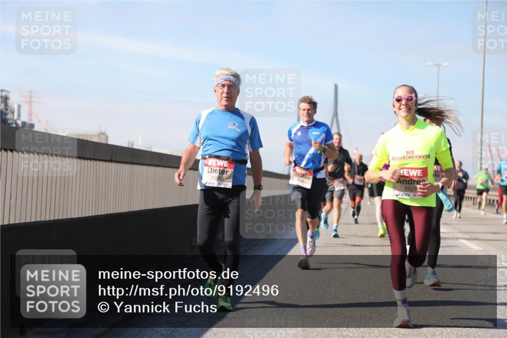 03.10.2025 - Köhlbrandbrückenlauf Yannick Fuchs http://msf.ph/oto/9192496 03.10.2025 11:53:52 Position 3 4595, 5927 meine-sportfotos.de