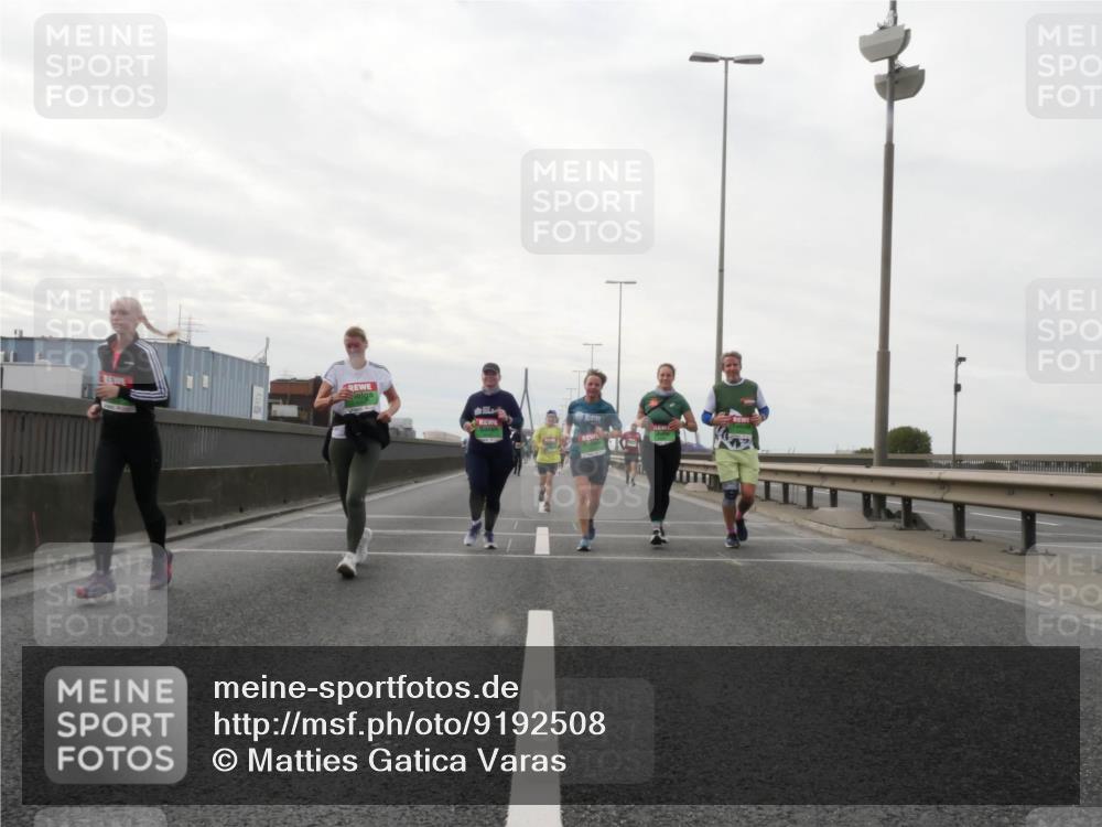 03.10.2025 - Köhlbrandbrückenlauf Matties Gatica Varas http://msf.ph/oto/9192508 03.10.2025 16:10:47 Position 3  meine-sportfotos.de