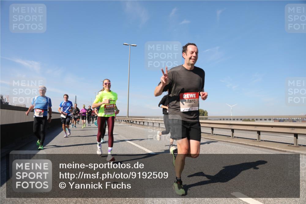 03.10.2025 - Köhlbrandbrückenlauf Yannick Fuchs http://msf.ph/oto/9192509 03.10.2025 11:53:53 Position 3 4858 meine-sportfotos.de