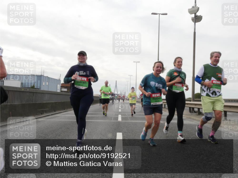 03.10.2025 - Köhlbrandbrückenlauf Matties Gatica Varas http://msf.ph/oto/9192521 03.10.2025 16:10:49 Position 3 9142, 8936 meine-sportfotos.de