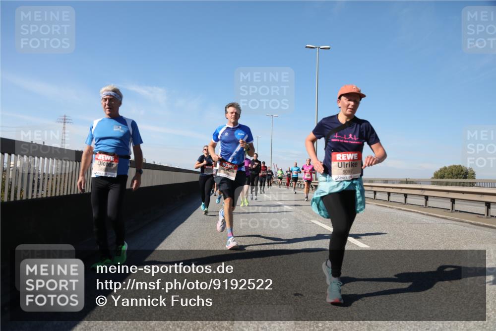 03.10.2025 - Köhlbrandbrückenlauf Yannick Fuchs http://msf.ph/oto/9192522 03.10.2025 11:53:55 Position 3 5097 meine-sportfotos.de