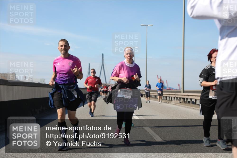 03.10.2025 - Köhlbrandbrückenlauf Yannick Fuchs http://msf.ph/oto/9192531 03.10.2025 12:14:09 Position 3 5021 meine-sportfotos.de