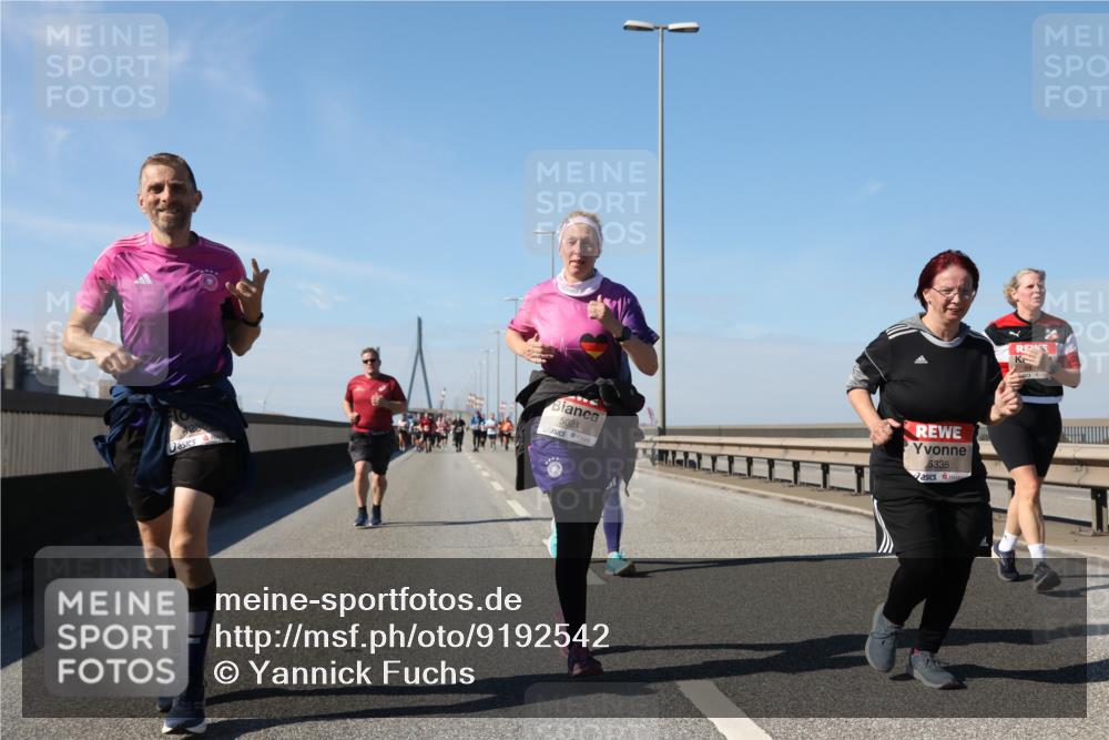 03.10.2025 - Köhlbrandbrückenlauf Yannick Fuchs http://msf.ph/oto/9192542 03.10.2025 12:14:10 Position 3 5021, 5335 meine-sportfotos.de