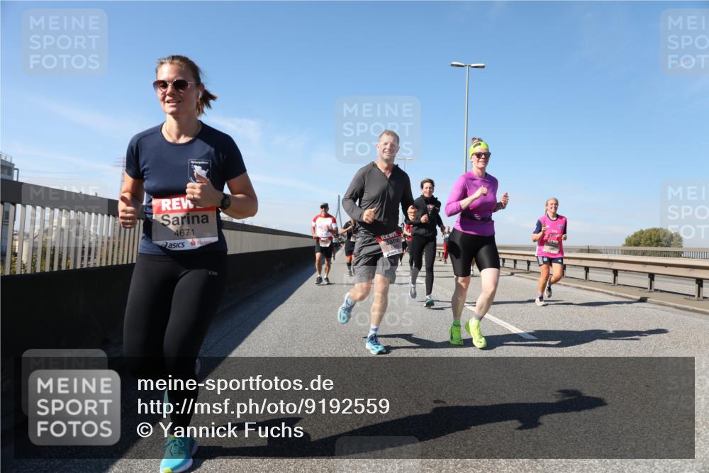 03.10.2025 - Köhlbrandbrückenlauf Yannick Fuchs http://msf.ph/oto/9192559 03.10.2025 11:53:57 Position 3 4671 meine-sportfotos.de