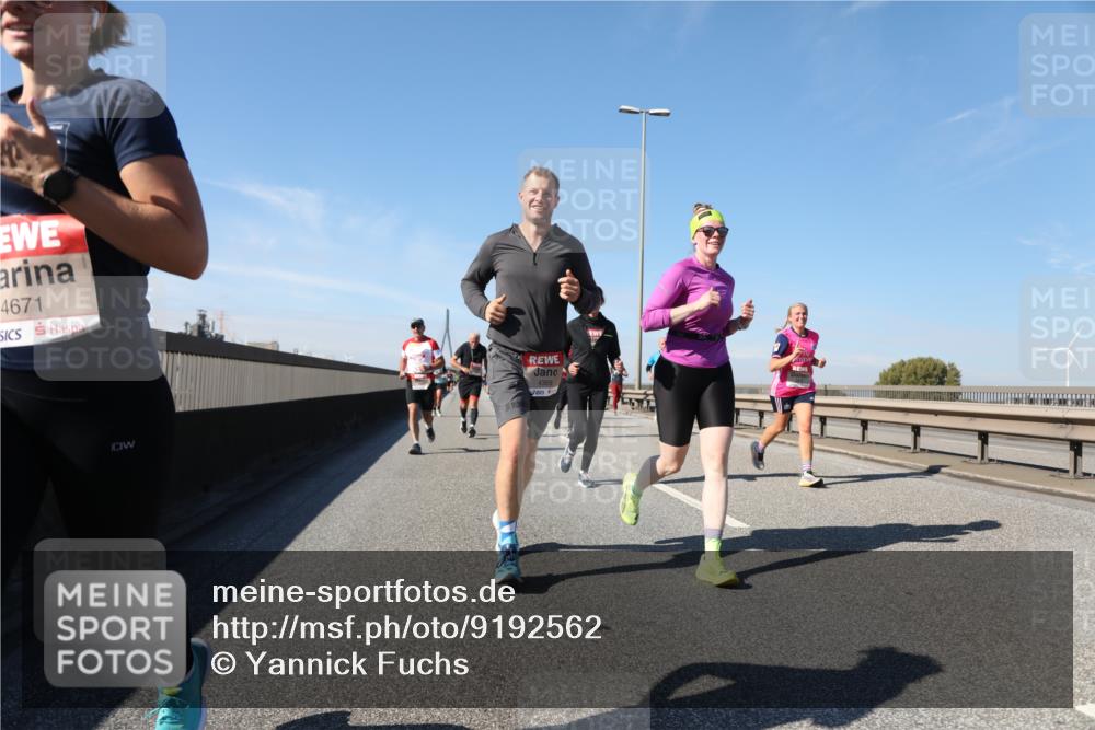 03.10.2025 - Köhlbrandbrückenlauf Yannick Fuchs http://msf.ph/oto/9192562 03.10.2025 11:53:57 Position 3 4671, 4369 meine-sportfotos.de