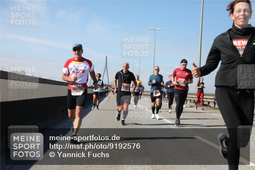 03.10.2025 - Köhlbrandbrückenlauf Yannick Fuchs http://msf.ph/oto/9192576 03.10.2025 11:53:58 Position 3 6665 meine-sportfotos.de