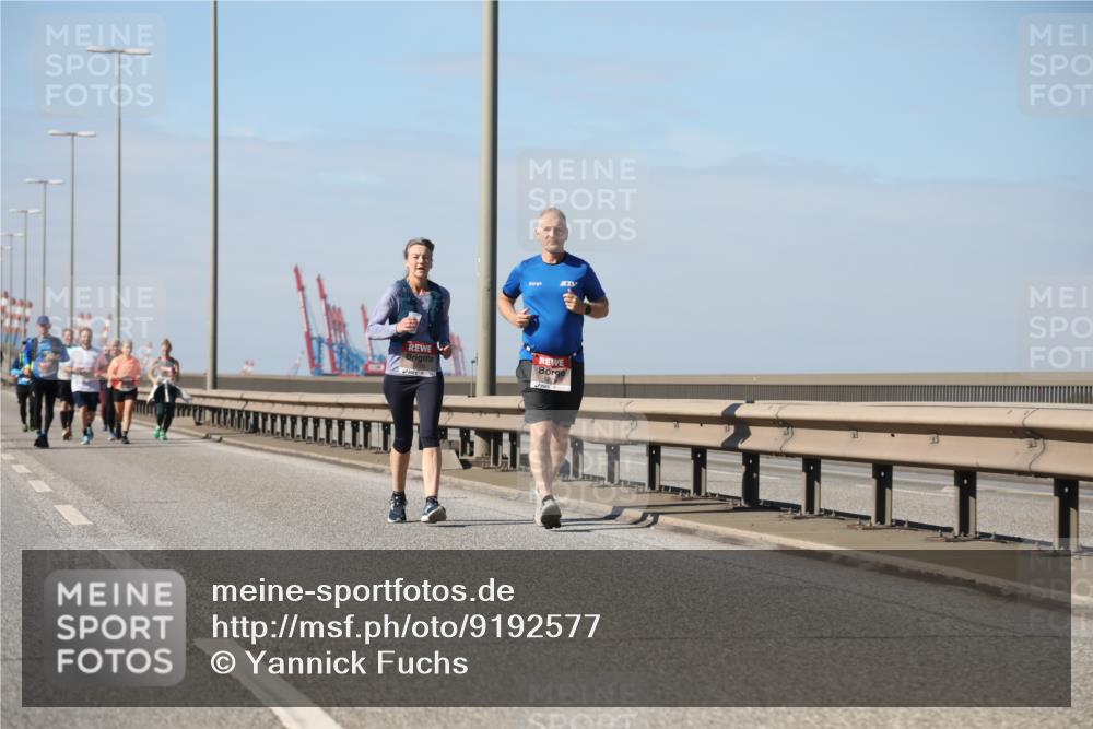 03.10.2025 - Köhlbrandbrückenlauf Yannick Fuchs http://msf.ph/oto/9192577 03.10.2025 12:14:14 Position 3  meine-sportfotos.de