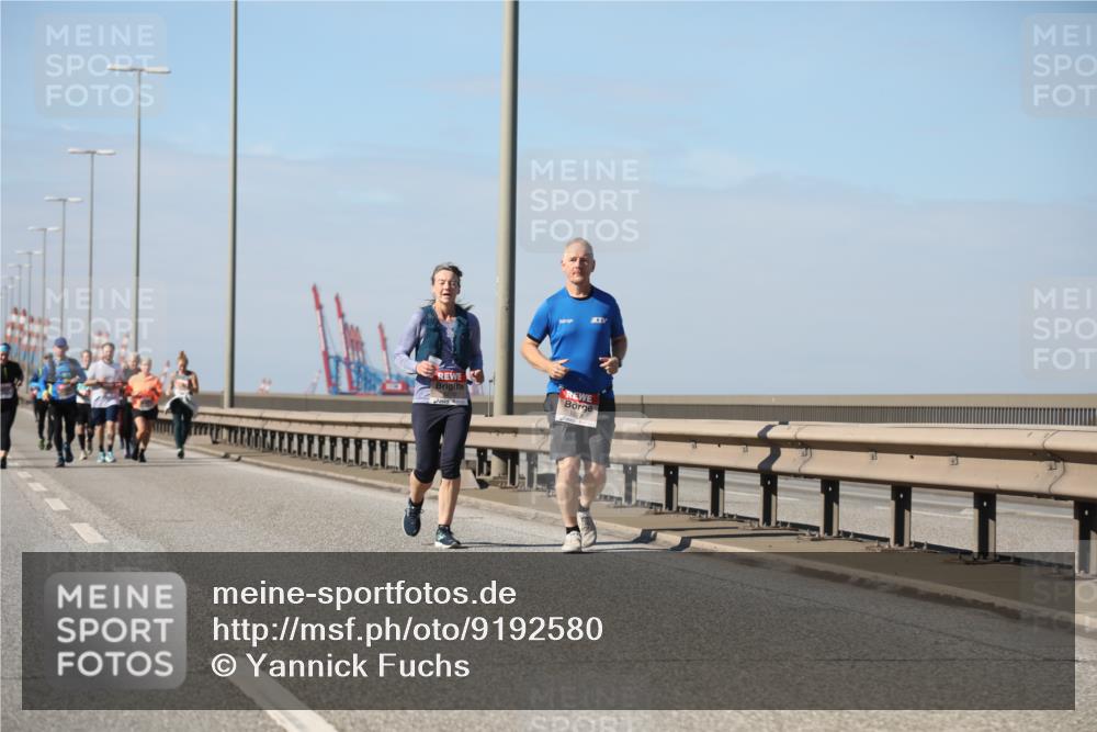 03.10.2025 - Köhlbrandbrückenlauf Yannick Fuchs http://msf.ph/oto/9192580 03.10.2025 12:14:15 Position 3  meine-sportfotos.de