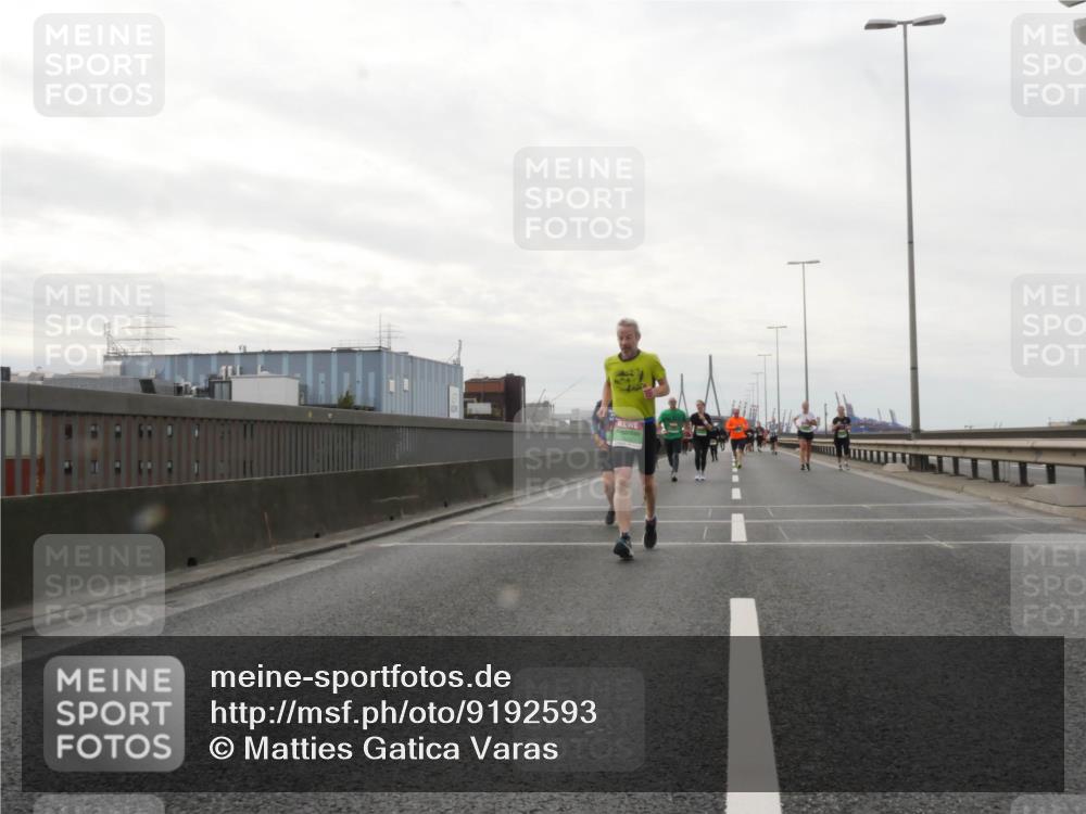 03.10.2025 - Köhlbrandbrückenlauf Matties Gatica Varas http://msf.ph/oto/9192593 03.10.2025 16:11:06 Position 3  meine-sportfotos.de