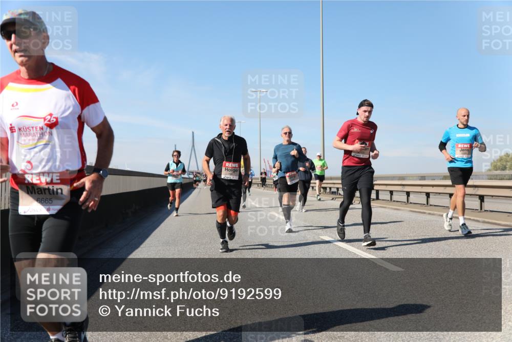 03.10.2025 - Köhlbrandbrückenlauf Yannick Fuchs http://msf.ph/oto/9192599 03.10.2025 11:53:59 Position 3 25, 6665, 4487 meine-sportfotos.de