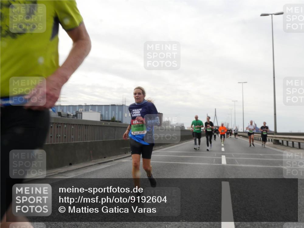 03.10.2025 - Köhlbrandbrückenlauf Matties Gatica Varas http://msf.ph/oto/9192604 03.10.2025 16:11:09 Position 3 9157 meine-sportfotos.de