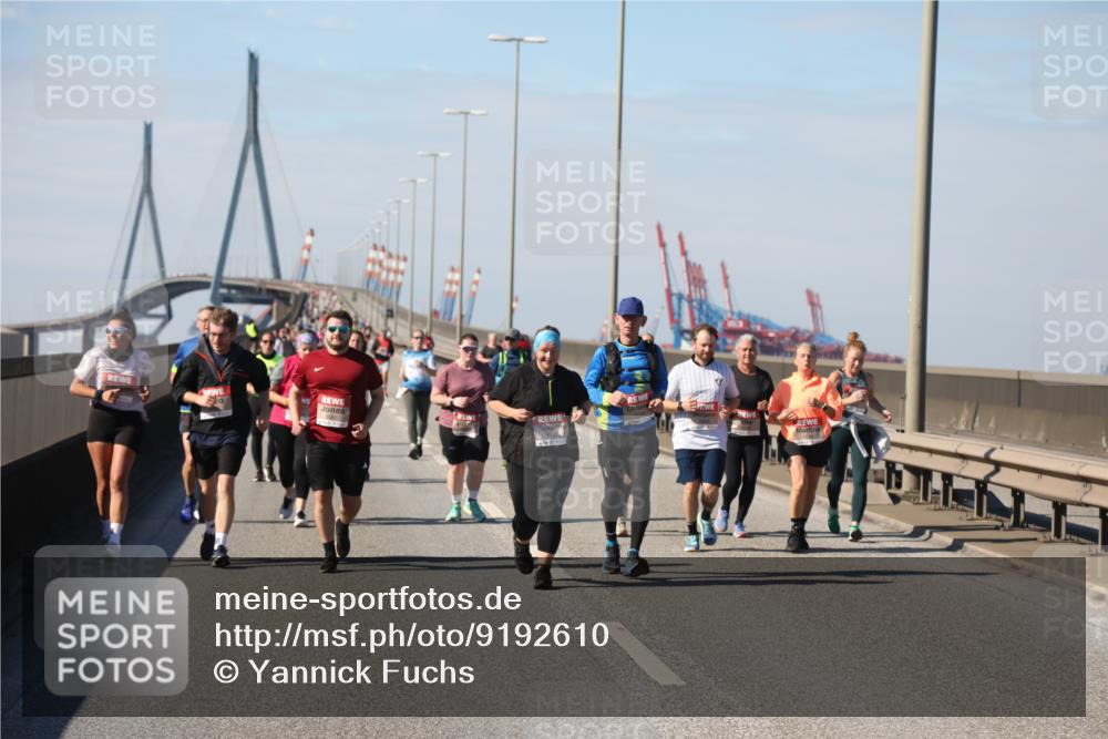 03.10.2025 - Köhlbrandbrückenlauf Yannick Fuchs http://msf.ph/oto/9192610 03.10.2025 12:14:25 Position 3  meine-sportfotos.de