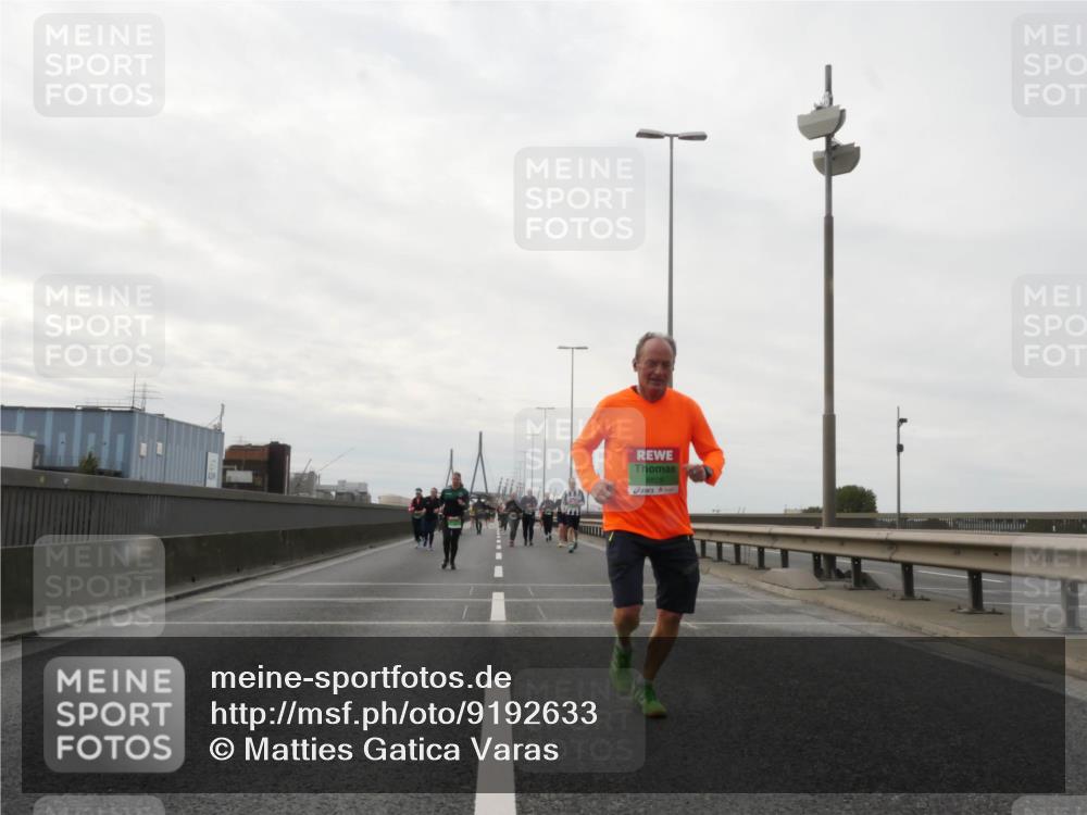 03.10.2025 - Köhlbrandbrückenlauf Matties Gatica Varas http://msf.ph/oto/9192633 03.10.2025 16:11:15 Position 3 8828 meine-sportfotos.de