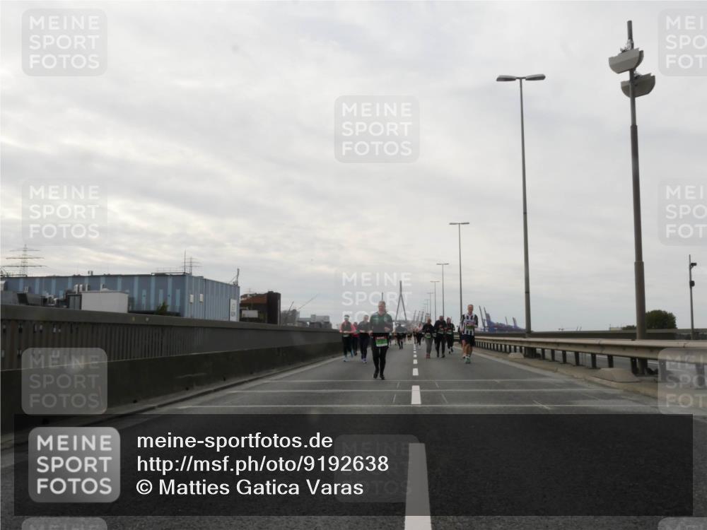 03.10.2025 - Köhlbrandbrückenlauf Matties Gatica Varas http://msf.ph/oto/9192638 03.10.2025 16:11:17 Position 3  meine-sportfotos.de