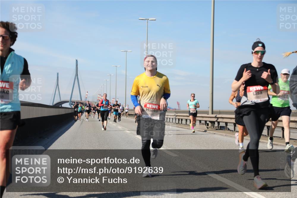 03.10.2025 - Köhlbrandbrückenlauf Yannick Fuchs http://msf.ph/oto/9192639 03.10.2025 11:54:02 Position 3 6487 meine-sportfotos.de