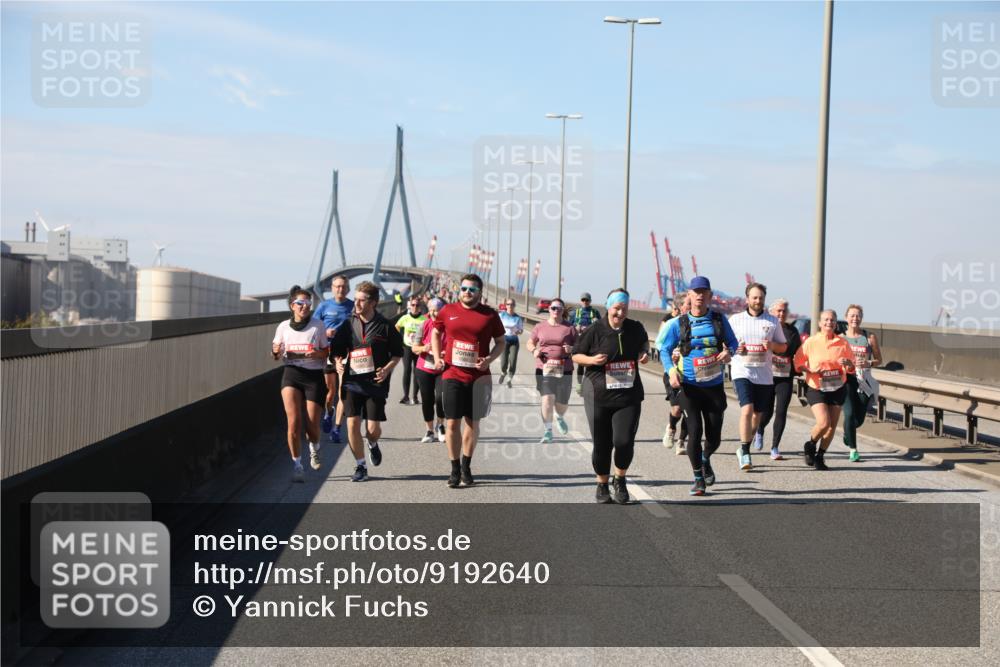 03.10.2025 - Köhlbrandbrückenlauf Yannick Fuchs http://msf.ph/oto/9192640 03.10.2025 12:14:27 Position 3  meine-sportfotos.de