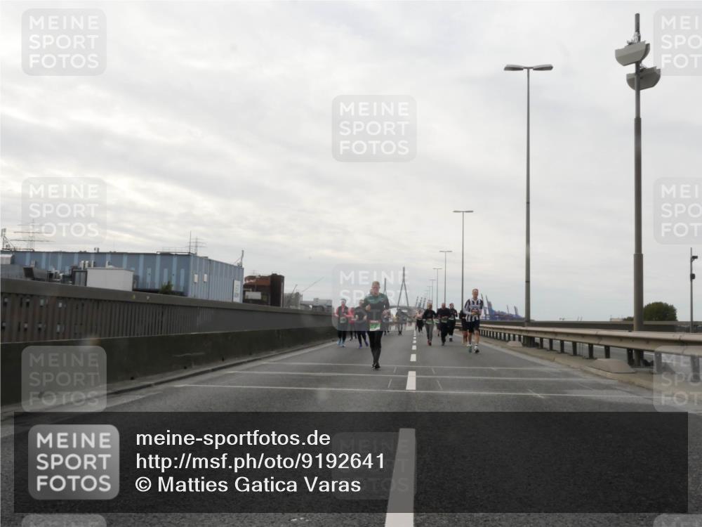 03.10.2025 - Köhlbrandbrückenlauf Matties Gatica Varas http://msf.ph/oto/9192641 03.10.2025 16:11:17 Position 3  meine-sportfotos.de