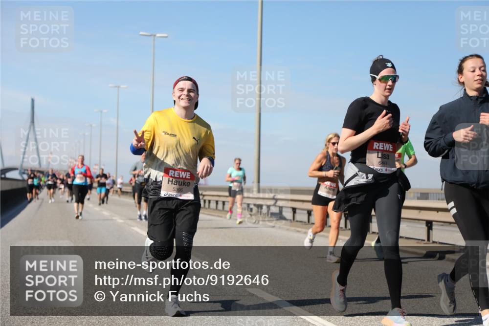 03.10.2025 - Köhlbrandbrückenlauf Yannick Fuchs http://msf.ph/oto/9192646 03.10.2025 11:54:02 Position 3 5396, 6487 meine-sportfotos.de