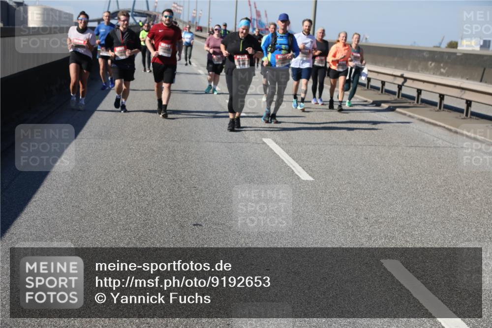 03.10.2025 - Köhlbrandbrückenlauf Yannick Fuchs http://msf.ph/oto/9192653 03.10.2025 12:14:28 Position 3  meine-sportfotos.de