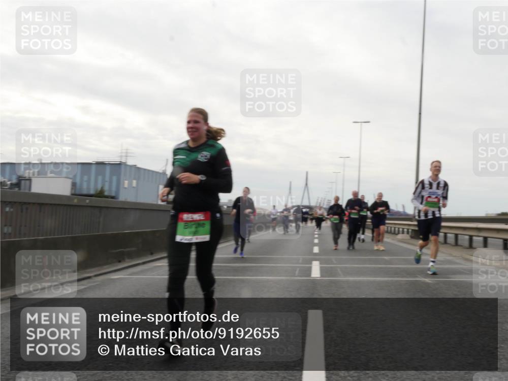 03.10.2025 - Köhlbrandbrückenlauf Matties Gatica Varas http://msf.ph/oto/9192655 03.10.2025 16:11:21 Position 3  meine-sportfotos.de