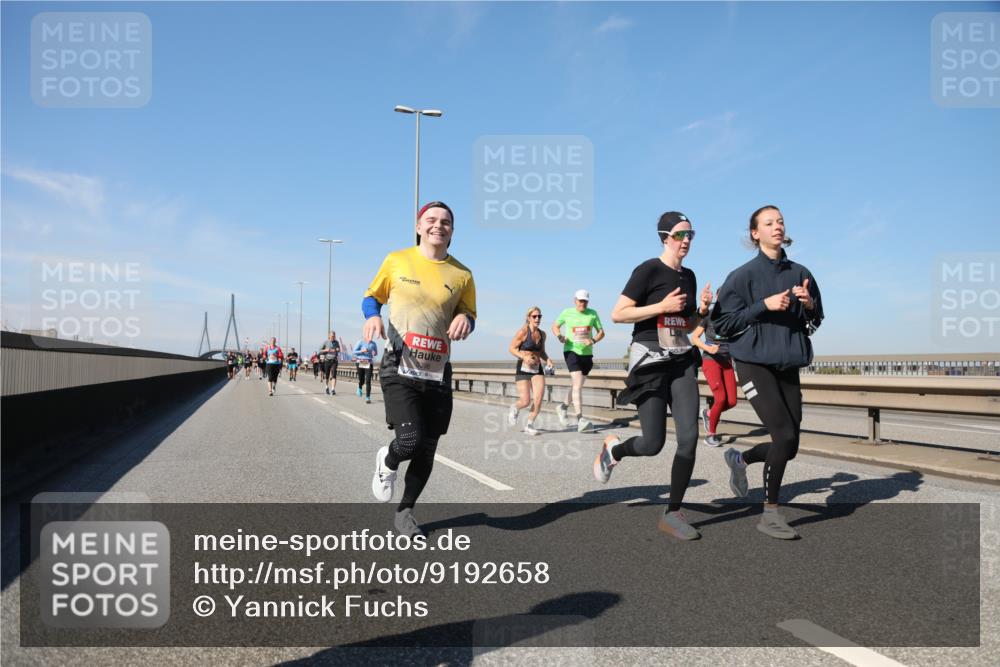 03.10.2025 - Köhlbrandbrückenlauf Yannick Fuchs http://msf.ph/oto/9192658 03.10.2025 11:54:03 Position 3  meine-sportfotos.de