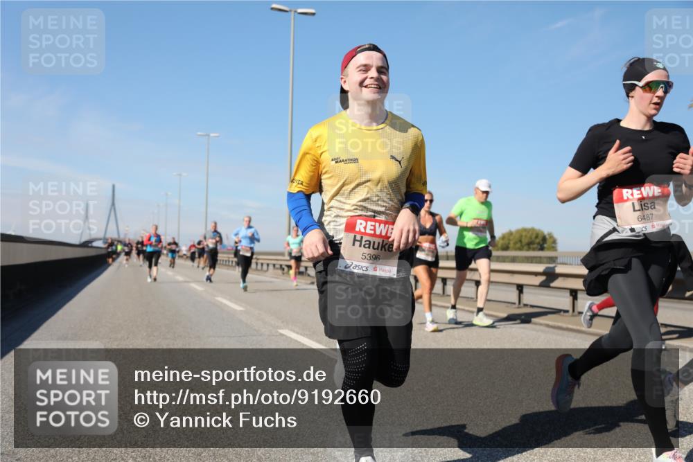 03.10.2025 - Köhlbrandbrückenlauf Yannick Fuchs http://msf.ph/oto/9192660 03.10.2025 11:54:04 Position 3 5396, 6487 meine-sportfotos.de
