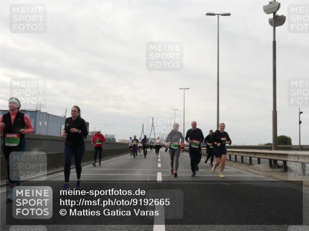 03.10.2025 - Köhlbrandbrückenlauf Matties Gatica Varas http://msf.ph/oto/9192665 03.10.2025 16:11:23 Position 3  meine-sportfotos.de
