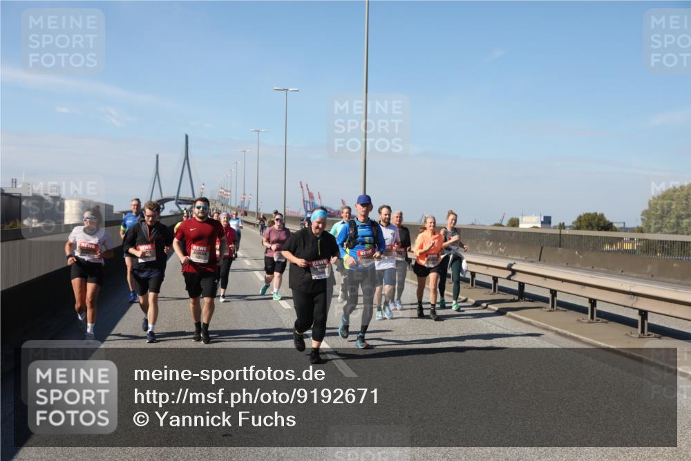 03.10.2025 - Köhlbrandbrückenlauf Yannick Fuchs http://msf.ph/oto/9192671 03.10.2025 12:14:29 Position 3  meine-sportfotos.de