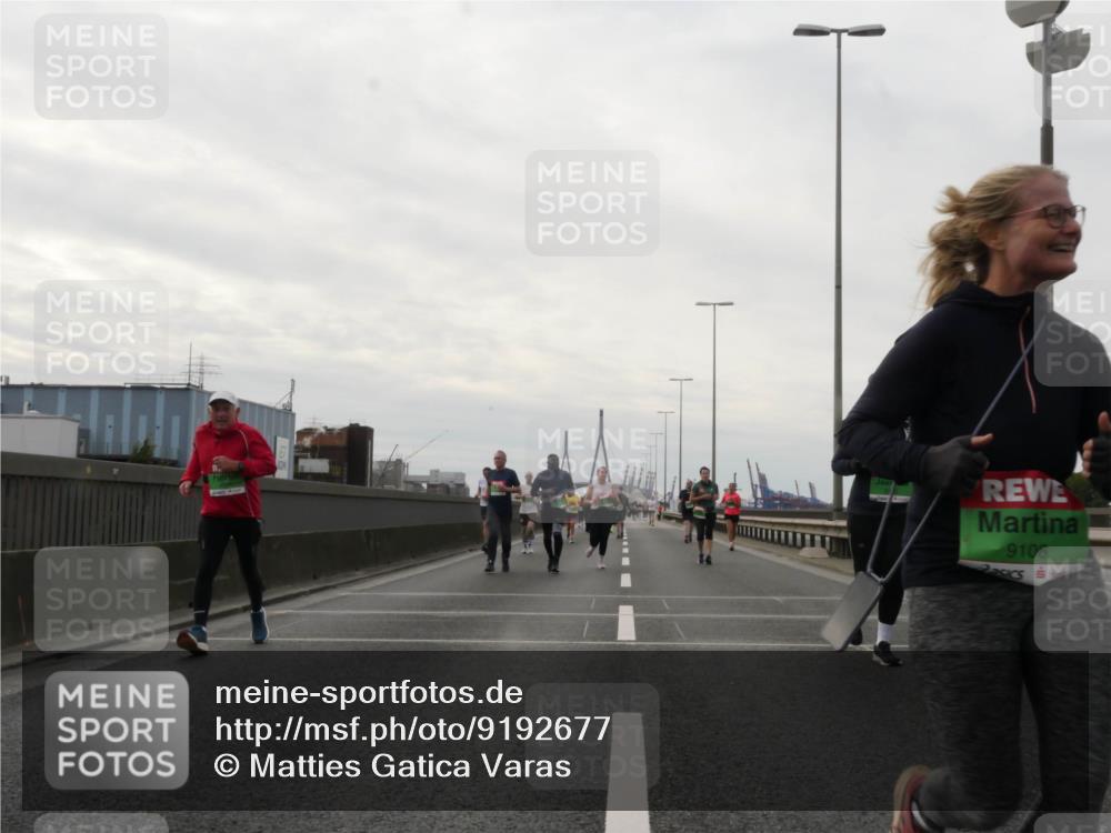 03.10.2025 - Köhlbrandbrückenlauf Matties Gatica Varas http://msf.ph/oto/9192677 03.10.2025 16:11:26 Position 3 9108 meine-sportfotos.de