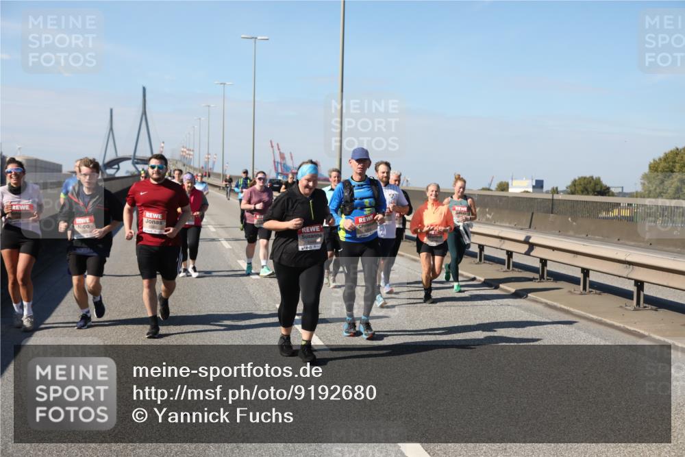 03.10.2025 - Köhlbrandbrückenlauf Yannick Fuchs http://msf.ph/oto/9192680 03.10.2025 12:14:30 Position 3  meine-sportfotos.de