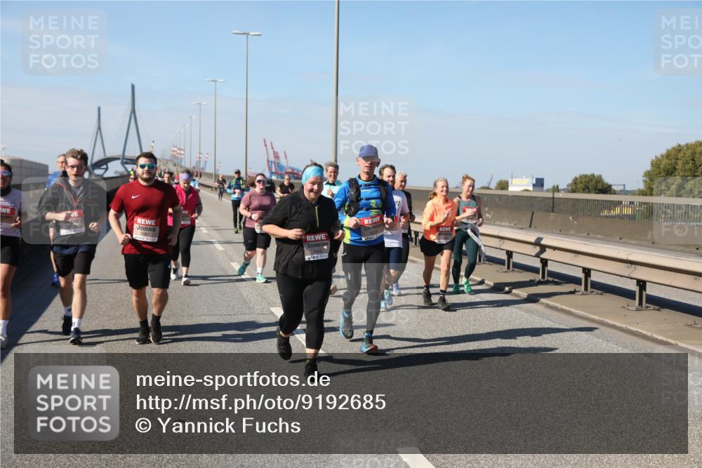 03.10.2025 - Köhlbrandbrückenlauf Yannick Fuchs http://msf.ph/oto/9192685 03.10.2025 12:14:30 Position 3  meine-sportfotos.de