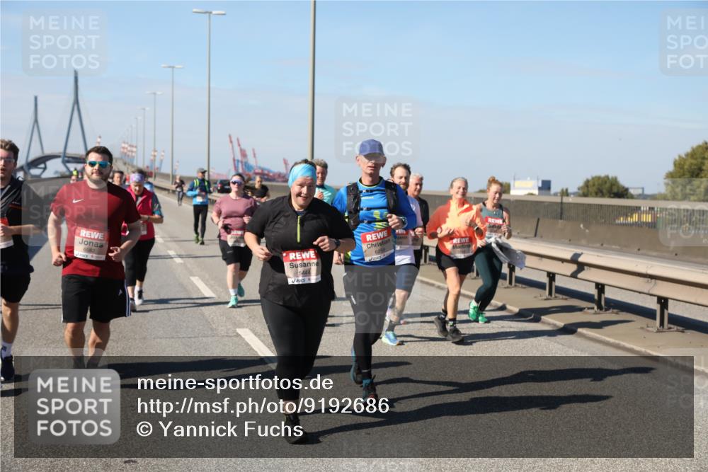 03.10.2025 - Köhlbrandbrückenlauf Yannick Fuchs http://msf.ph/oto/9192686 03.10.2025 12:14:30 Position 3 6582, 6259, 5444 meine-sportfotos.de