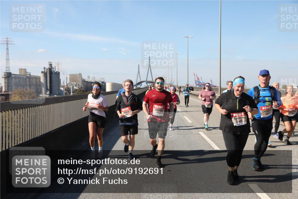 03.10.2025 - Köhlbrandbrückenlauf Yannick Fuchs http://msf.ph/oto/9192691 03.10.2025 12:14:31 Position 3 6582 meine-sportfotos.de