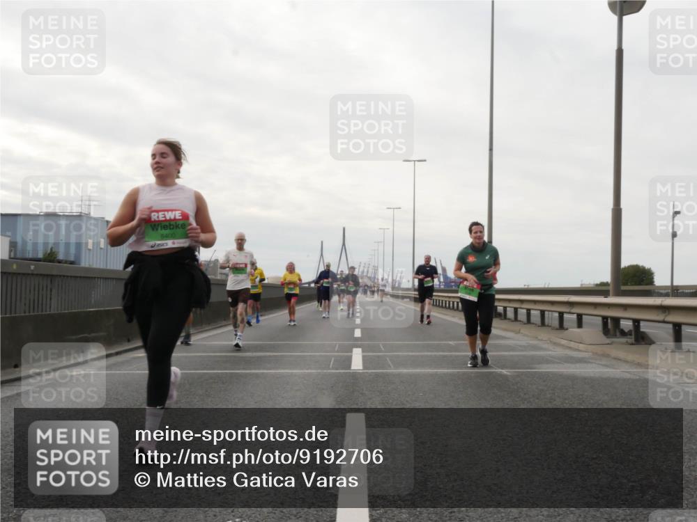 03.10.2025 - Köhlbrandbrückenlauf Matties Gatica Varas http://msf.ph/oto/9192706 03.10.2025 16:11:32 Position 3 8400 meine-sportfotos.de